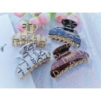 ราคา กิ๊ฟงับลายแบรนด์ Dior ขนาดกลาง 7 ซม. **พร้อมส่ง** (8273004333)