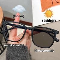 ราคา Photochromic แว่นตาป้องกันรังสีสําหรับผู้หญิงผู้ชาย Simple Square Anti-blue Transition แว่นตาแว่นตากันแดดกลางแจ้ง CD1 (27668917544)