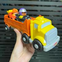 ราคา Fisher-Price Little People Wheelies Construction Carrier รถของเล่น รถขนรถ งาน LP **มือสอง** (25207673709)