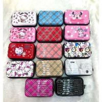 ราคา (BAGBLISSS03) กระเป๋าสะพายข้างทรงกล่อง (ไซส์ใหญ่/เล็ก ลาย) กระเป๋าเดินทางมินิ / กระเป๋าสะพายข้าง Forever Young (16016169752)