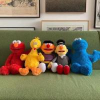 ราคา [1015 ลูกค้าซ้ำ] Kaws x Sesame Street ร่วมแบรนด์ตุ๊กตาตุ๊กตาตุ๊กตาตุ๊กตา Aimo เค้กหวาน Monster Star (29131034334)