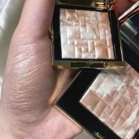 ราคา Bobbi Brown Nini Collection Mini Highlighting Powder สี Pink Glow (5069447478)