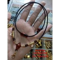 ราคา สร้อยคอแขวนพระเครื่อง 3 องค์ (3269772342)