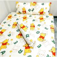 ราคา ผ้าปูที่นอน ชุดผ้าปูผ้าห่ม(ลายหมีพูห์ AB)ขนาด 3|5|6 ฟุต เนื้อผ้าคอตตอน 100% หนานุ่มนอนสบาย☀️ (26102927549)