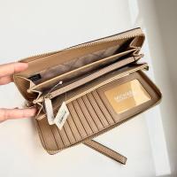 ราคา แท้ พร้อมส่งMK Michael Kors Women's Jet Set Travel Wallet (26763442413)