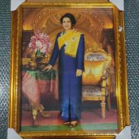 ราคา ร้านภาพมงคล888 กรอบรูปภาพ พระพันปีหลวง พระราชินีในรัชกาลที่9กรอบรูปภาพมงคล รูปภาพมงคล ภาพพร้อมกรอบ ขนาด18×23นิ้ว (4219131383)