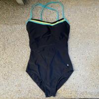 ราคา ชุดว่ายน้ำวันพีช Triumph Size XL (used) (4218851102)