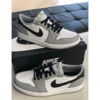 ราคา ♞Jordan 1 Low OG Barons รองเท้าของแท้ 100% TRD (40503958302)