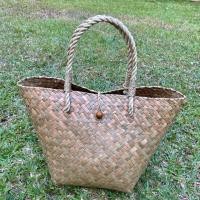 ราคา กระเป๋าสาน กระเป๋าถือ กระเป๋ากระจูด แฮนเมด handmade แฟชั่นผู้หญิง ขนาด 7x7สูง 7นิ้ว (7519974533)