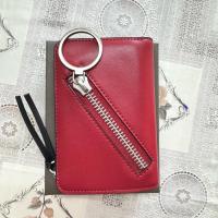 ราคา (Used) กระเป๋าสตางค์ใบสั้นสีแดง Charles & Keith (41706484789)