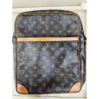 ราคา lv danube GM crossbody (7876257435)