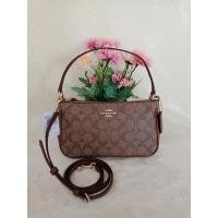 ราคา COACH F58321Coach รุ่น TOP HANDLE POUCH IN SIGNATURE (4838533218)