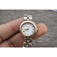 ราคา นาฬิกา Vintage มือสองญี่ปุ่น Seiko Lucent 1F21 0E50 Integrated Bracelet ผู้หญิง ระบบ Quartz ทรงกลม 22มม ของแท้ (27608133292)