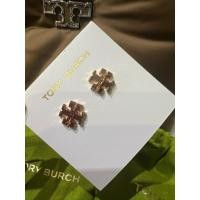 ราคา พร้อมส่ง Tory Burch Small Logo Stud Earrings (43413646220)