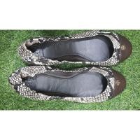 ราคา Tory Burch snackskin ballet flats ส่งต่อรองเท้าทอรี่ เบิร์ช ลายงู ของแท้ ไซส์37 (5946429024)