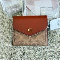 ราคา กระเป๋าสตางค์ใบสั้น Coach Small Wallet In Colorblock Signature Canvas COACH C2329 งานshop 3 พับ ลายซีสีน้ำตาล 4 นิ้ว (27486500088)