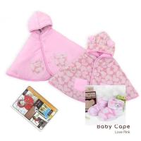 ราคา 1 ชุด Babycape และ CuddleMe Booties Love Pink Motif / ชุดของขวัญอุปกรณ์สําหรับเด็ก / เสื้อแจ็คเก็ตผ้าห่มเด็ก (24595696914)