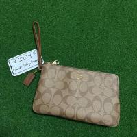 ราคา Coach คล้องมือ 2ซิป ไซส์ L ของแท้100% (6218259609)