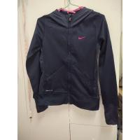 ราคา เสื้อคลุมฮู้ดซิปหน้าNike thermaไซส์140สีกรมอก30ยาว21นิ้ว (27471260413)