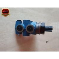 ราคา เซฟตี้เบรคหลัง (ตัวช่วยเบรค) TOYOTA C0MMUTER KDH22 T/W OEM (17186057635)
