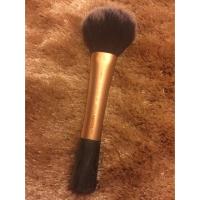 ราคา Real technique powder blush มือสอง ขาย 200 บาท (345027217)