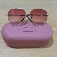 ราคา แว่นกันแดด MNG Aviator ของแท้ 100% กรอบทอง เลนส์ชมพู สภาพ 90% สวยมากค่ะ (1767551401)