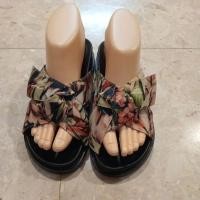 ราคา รองเท้าแตะแฟชั่น ยี่ห้อ SHOOPEN (มือสอง) (28053158235)