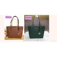 ราคา MK แท้ ✔️ พร้อมส่ง กระเป๋าทรง Tote | Michael Kors Jet Set Travel MD Carryall Tote (2730525397)