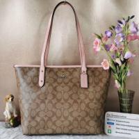 ราคา COACH F58292 CITY ZIP TOTE IN SIGNATURE COATED CANVAS COLOR : SILVER/KHAKI/BLUSH2 (7743794181)