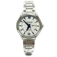 ราคา (สินค้ามือสองของแท้ สภาพมือ 1) US SUBMARINE นาฬิกาผู้หญิงสแตนเลส รุ่น J099L - Silver/White/Blue รับประกัน 6 เดือน (140337048)