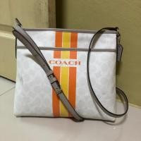 ราคา ของแท้ 100% กระเป๋า Coach ครอสบอดี้มือสอง (4415536074)