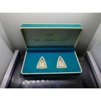 ราคา พระพุทธชินราช เหรียญพ่อ-เหรียญแม่ เนื้อเงิน พ่นทราย หน้ากะไหล่ทอง ชุด 2 เหรียญ วัดสุทัศนเทพวราราม ปี 2550 พร้อมกล่องเดิม (28282747580)