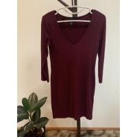 ราคา เดรสเข้ารูปผ้าเรยอน สีแดงเลือดหมู แบรนด์Forever 21 (มือ2) (7687070320)