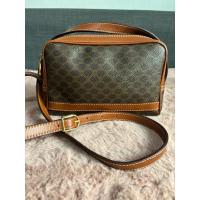 ราคา Celine crossbody 8” ทรงกล่อง (26468830650)
