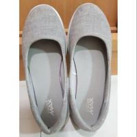 ราคา Skechers รุ่น Gowalk Lite ไซส์รองเท้า US 9 /เบอร์ 39 (รองเท้ามือสอง) (3510752809)