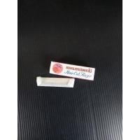 ราคา ใบมีดโกนตราแมงปอ กันคิ้ว โกนหนวด มีดโกนที่ร้านเสริมสวยนิยมใช้ 1 กล่อง มี 10 ใบ (10592301104)