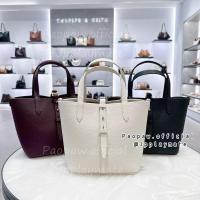 ราคา กระเป๋าสะพายข้าง Charles & keith รุ่น Beryl Recycled Leather Double-Handle Belted Bucket Bag : CK2-10151518 แท้จากชอป (43662584349)