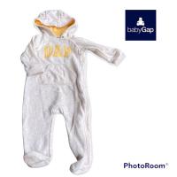 ราคา ชุดคลุมเท้า Baby gap มีหมวก Sz.9-12 m สภาพดีเหมือนใหม่ค่ะ (12411886683)