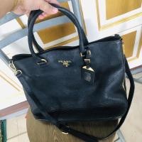 ราคา Prada สีดำ กระเป๋าแฟชั่น หนังแท้ มือสอง (7047743092)