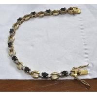 ราคา สร้อยข้อมือ ฝังพลอยczขาวคั่นพลอยสีดำ(งานเก่ามือ2) (26219397027)