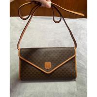 ราคา Celine Macadam Crossbody and clutch Bag วินเทจ ของแท้ เซลีน ซีลีน กระเป๋าแบรนด์เนม มือสอง กระเป๋าสะพายข้าง (12498075933)
