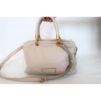 ราคา MARC BY MARC JACOBS แท้! มือ2 สีครีม (9916923156)