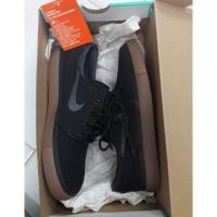 ราคา Nike zoom สภาพ 95% ใส่น้อยมากๆ แถมเชือกรองเท้าที่มากับกล่องเพิ่ม มีโค้ดลดสำหรับซื้อครั้งแรก ! (1377073823)