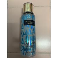ราคา Victoria's Secret Shimmer Fragrance Body Mist 250m สเปรย์น้ำหอมสำหรับผิวกาย กลิ่น Aqua Kiss การันตี ของแท้ 100%!!! NEW! (2606923870)