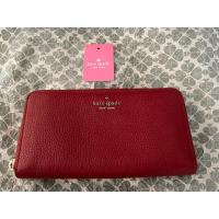 ราคา กระเป๋าสตางค์ Kate Spade สีแดงเข้ม รุ่น Leila Large Continental Wallet ของแท้ มือหนึ่ง (26815374615)