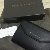 ราคา Charles & keith ของแท้ (881230518)
