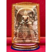 ราคา P-01-221264 พระสมเด็จแกะสลักจากหินพระธาตุเขาสามร้อยยอด มีเม็ดหินพระธาตุเยอะมาก (14422885979)