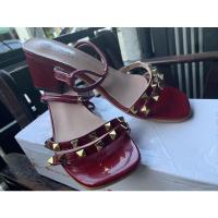 ราคา รองเท้าแฟชั่นสไตล์ Valentino สีแดง (12177768109)