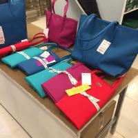 ราคา LACOSTE 100%❌ของแท้ลดราคาจากป้าย❌หนังทั้งใบทรงเบสิค สีตามภาพ (456046012)