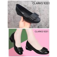 ราคา Wegdes Clarks AH 9201 รองเท้าหนังผู้หญิง หนังแท้ 100% (28253563309)
